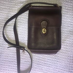 Vintage Coach crossbody bag